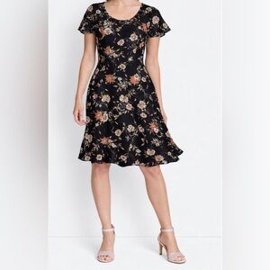 Acevog woman’s black flowery dress size M